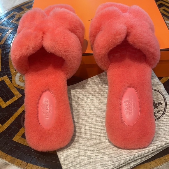 Brand New HERMES Fuzzy Orans size 39 - Picture 8 of 9